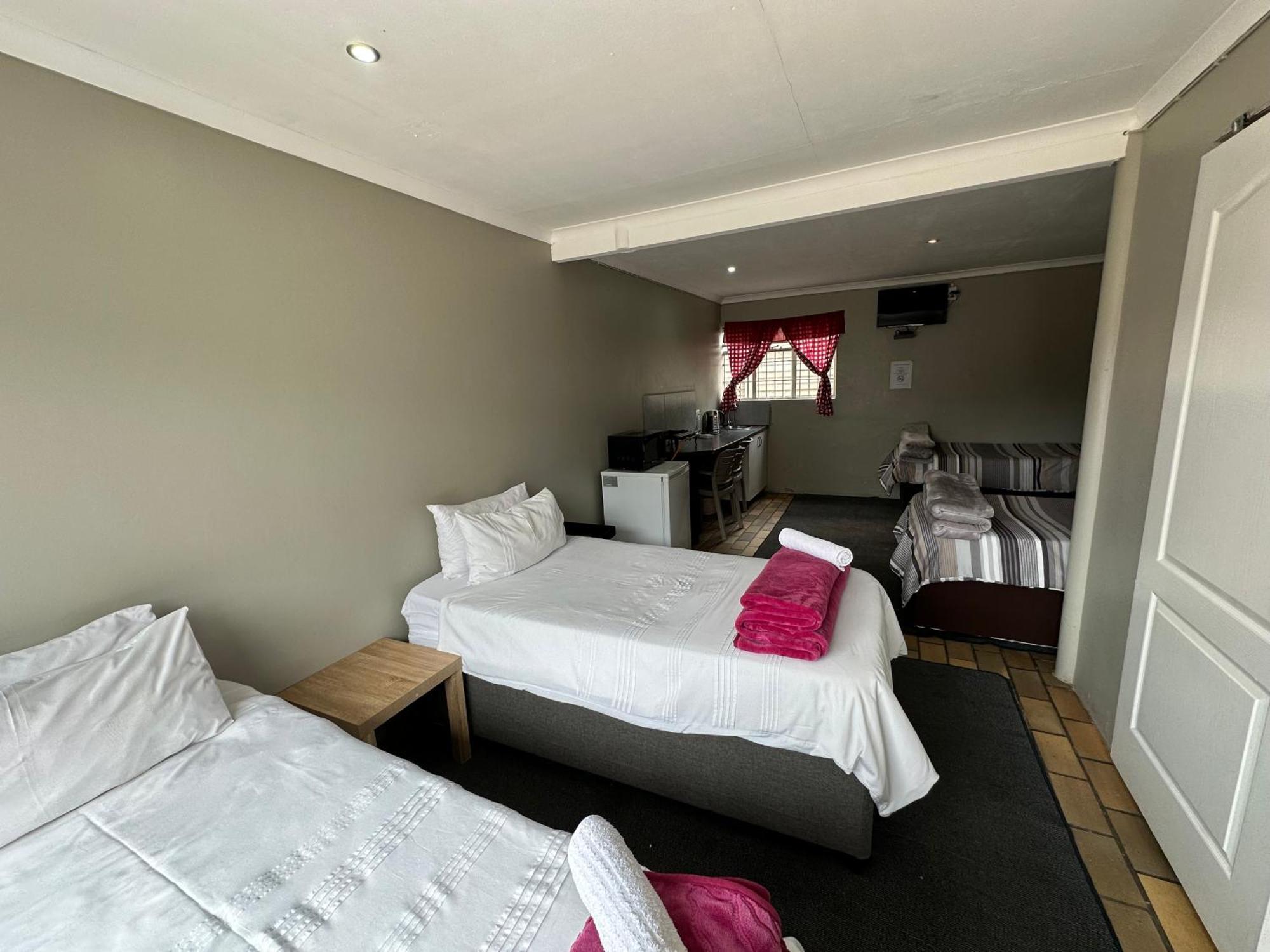 Favour Guest House Polokwane Eksteriør bilde