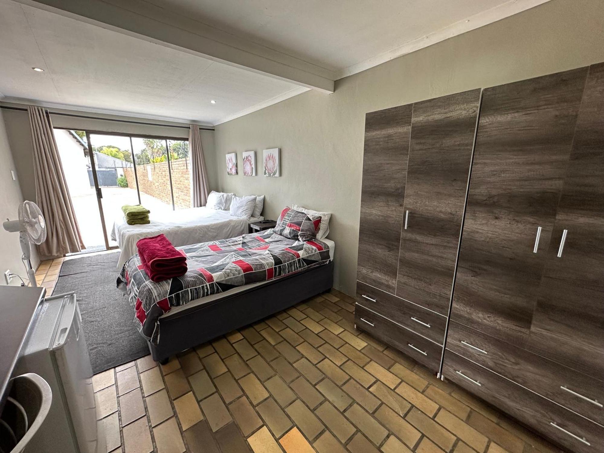 Favour Guest House Polokwane Eksteriør bilde