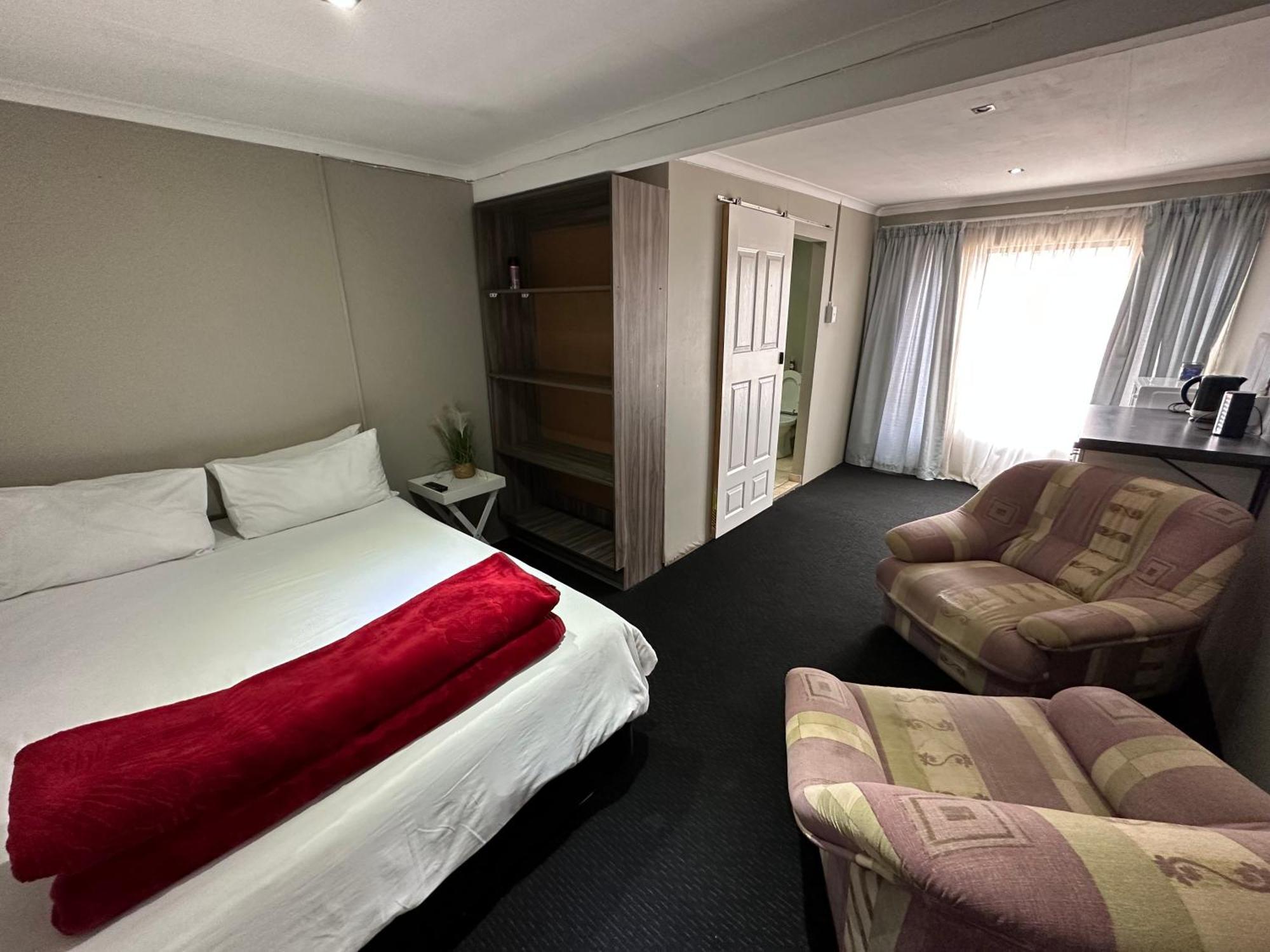 Favour Guest House Polokwane Eksteriør bilde