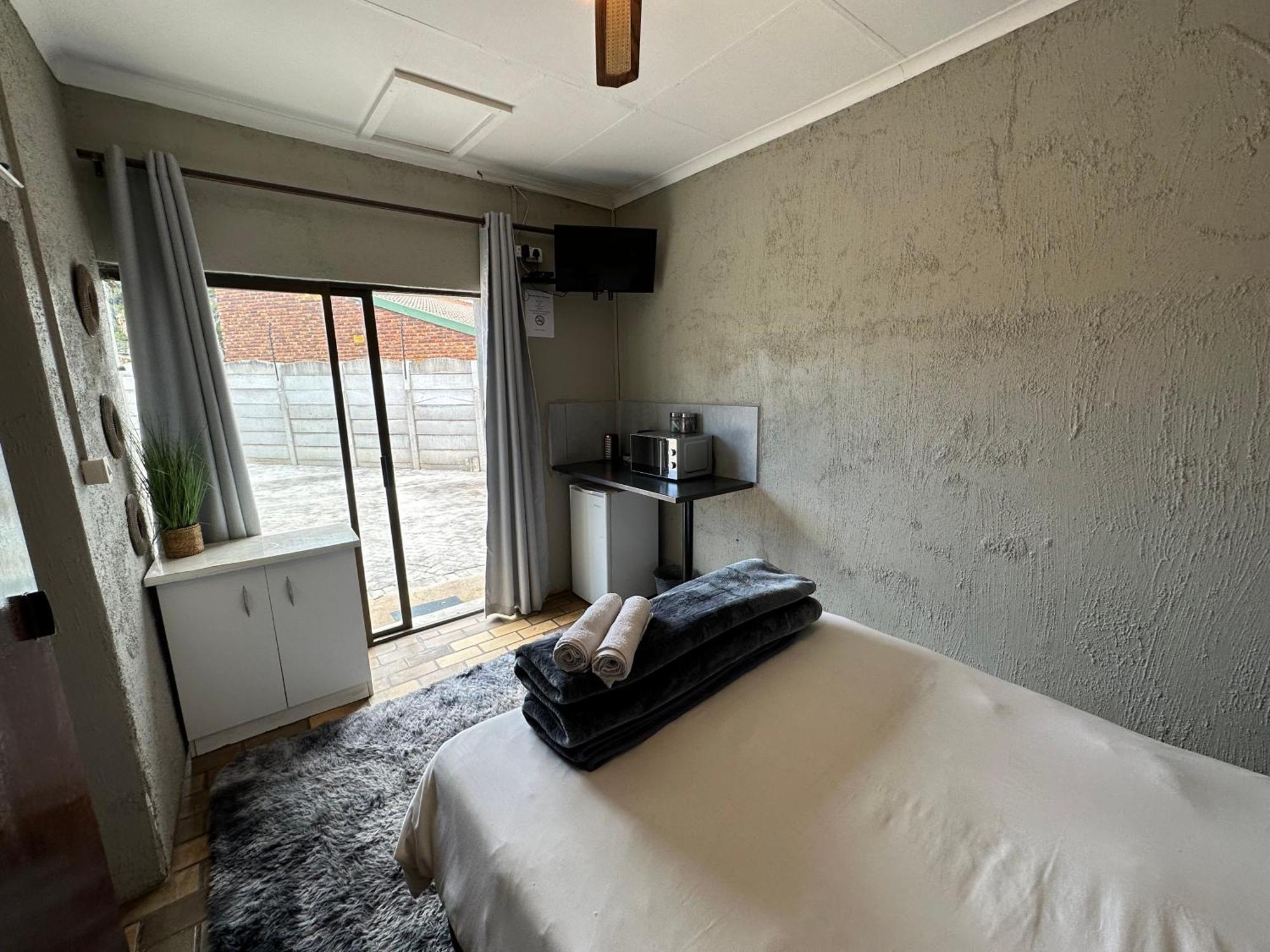 Favour Guest House Polokwane Eksteriør bilde